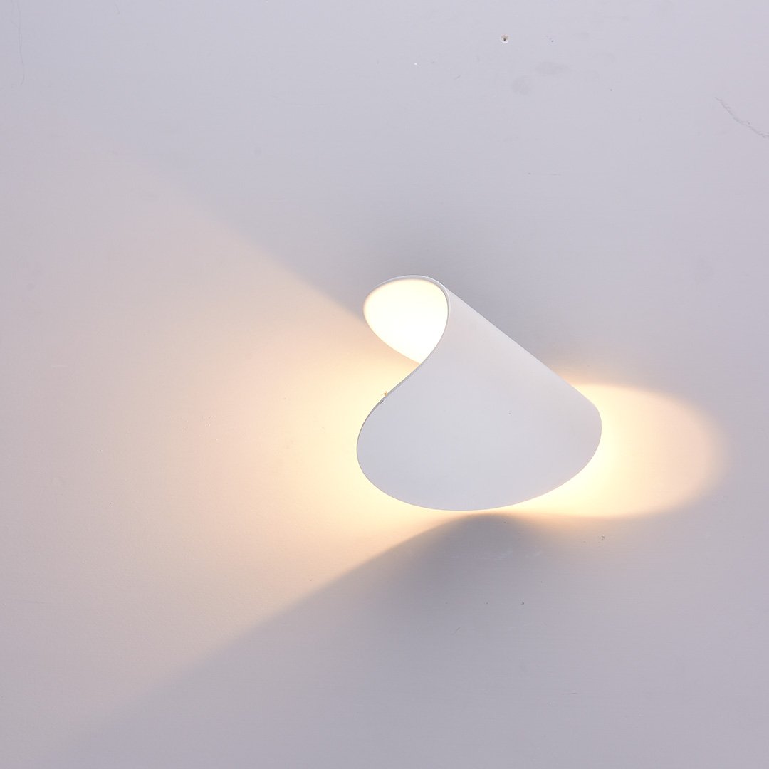Enzo Rotating LED Wall Light