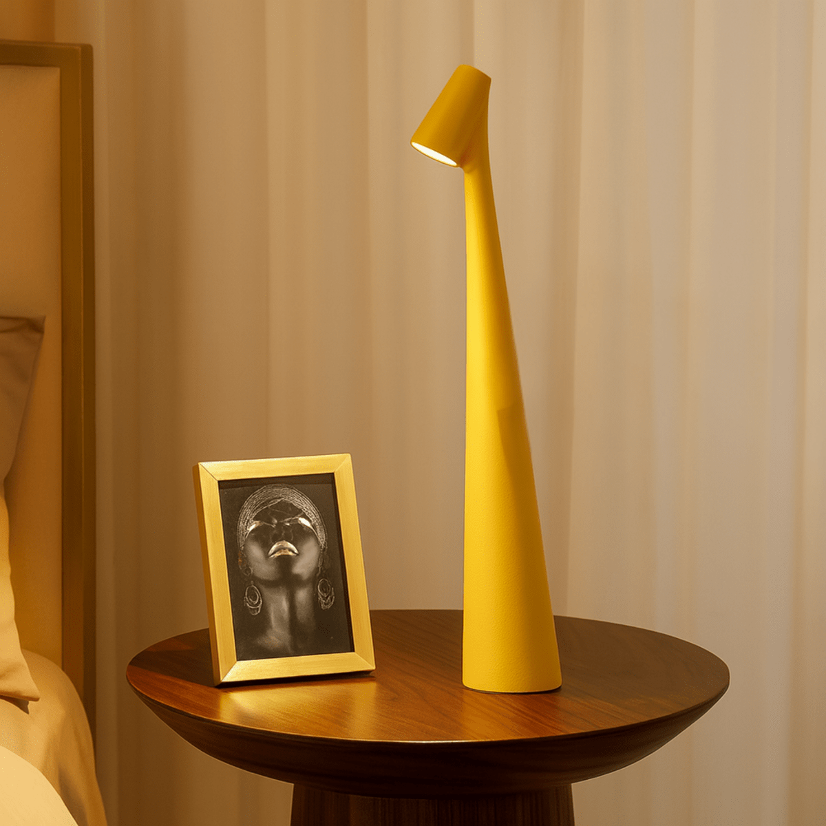 Elio Wireless LED Table Lamp